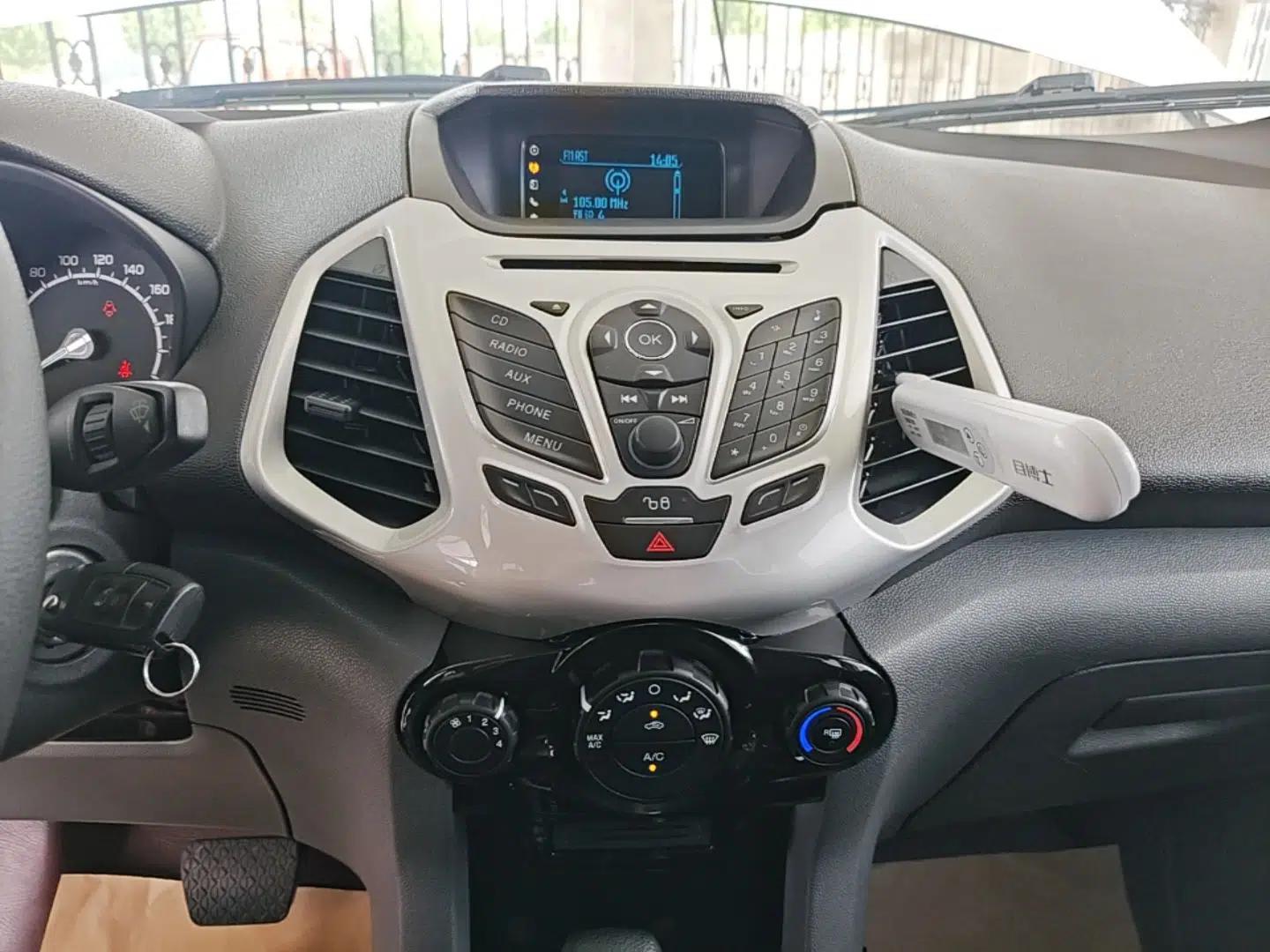 Ford EcoSport 2013 1.5L Automatic Fashion Model — миниатюра 13