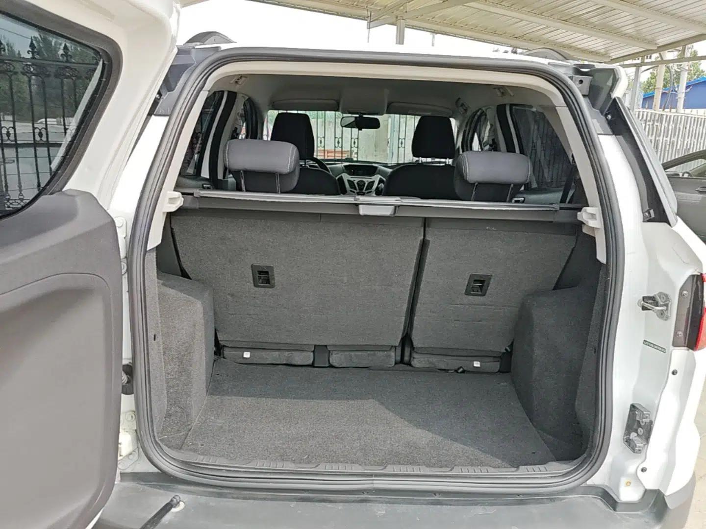 Ford EcoSport 2013 1.5L Automatic Fashion Model — миниатюра 19