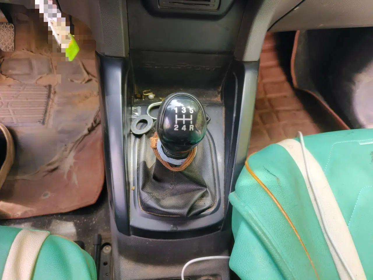 Ford EcoSport 2013 1.5L Manual Comfort Model — миниатюра 15