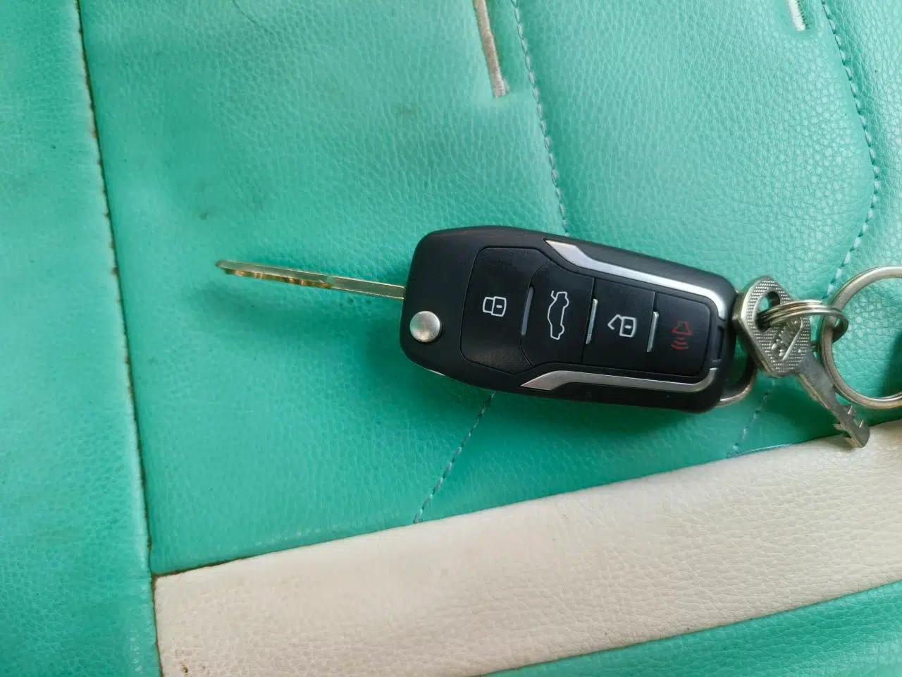 Ford EcoSport 2013 1.5L Manual Comfort Model — миниатюра 9