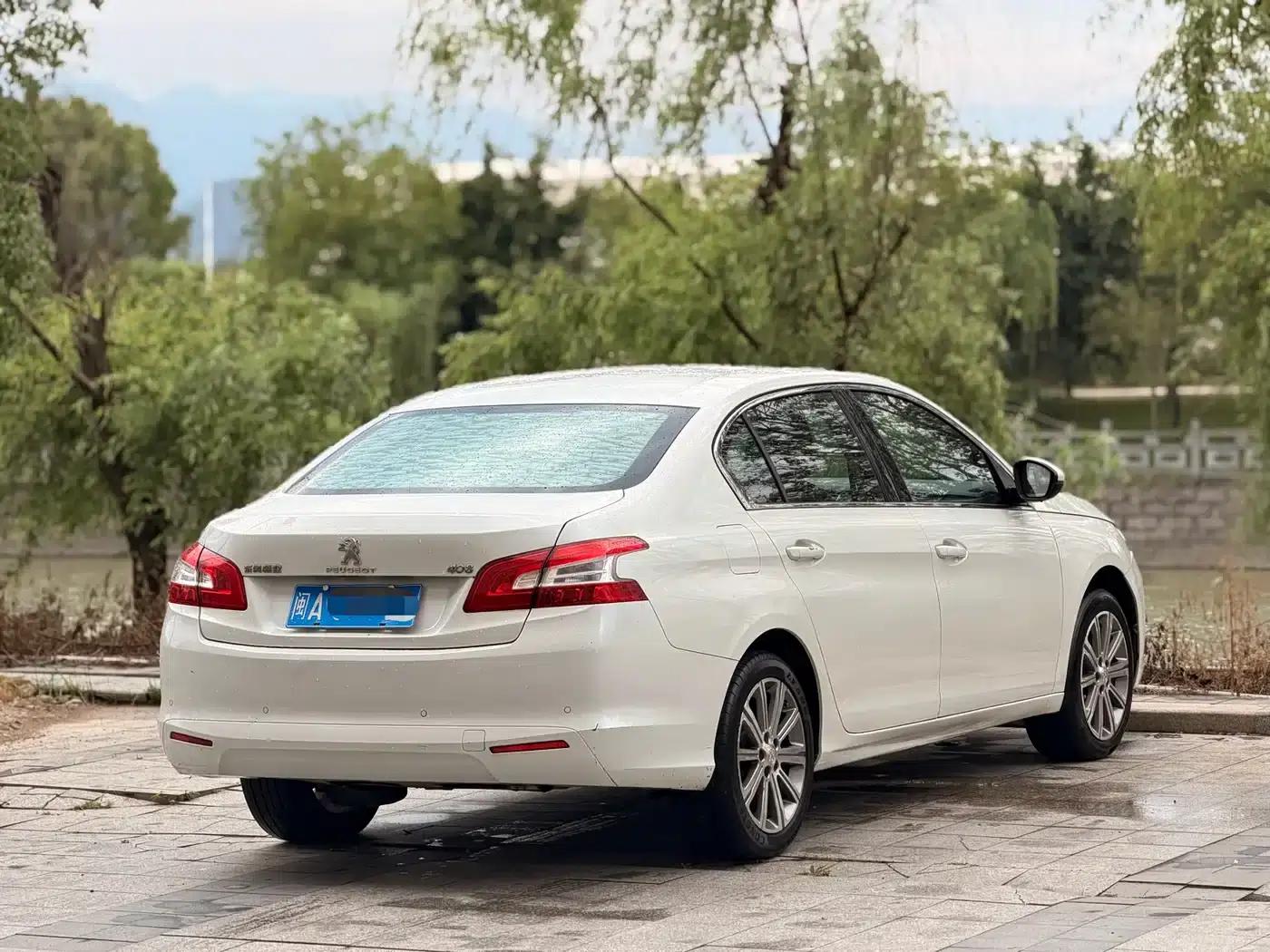 Peugeot 408 2014 1.8L Automatic Luxury Edition — миниатюра 3