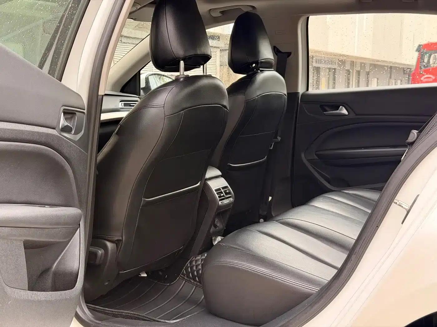 Peugeot 408 2014 1.8L Automatic Luxury Edition — миниатюра 6