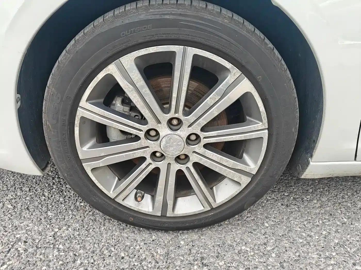 Peugeot 408 2016 1.6T Automatic Luxury Edition — миниатюра 13