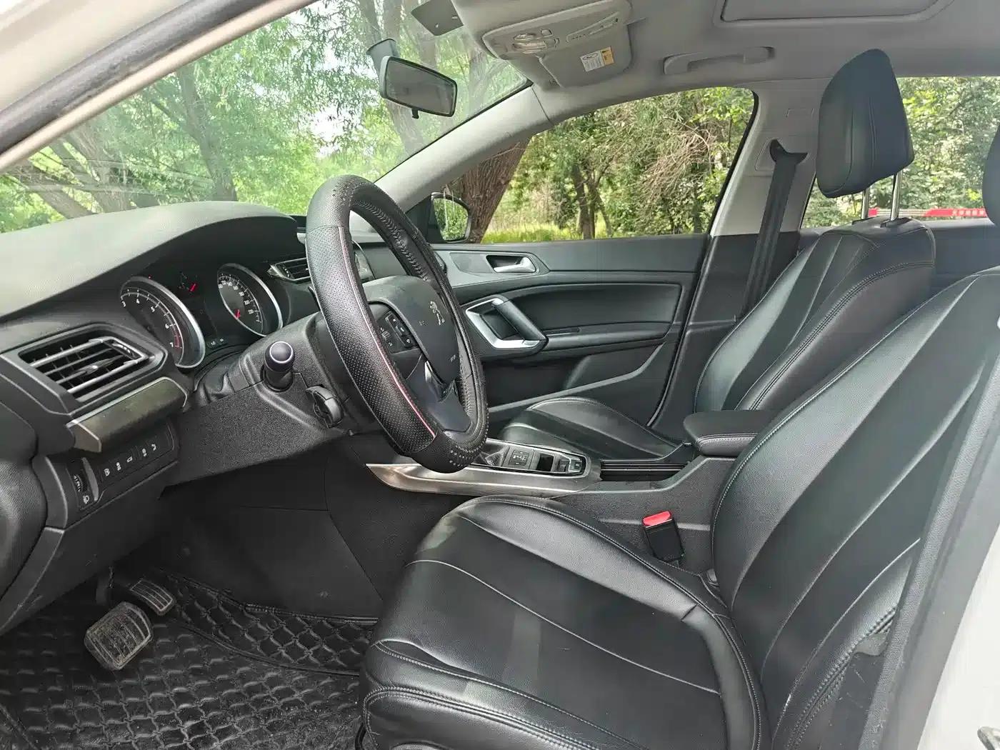 Peugeot 408 2016 1.6T Automatic Luxury Edition — миниатюра 6