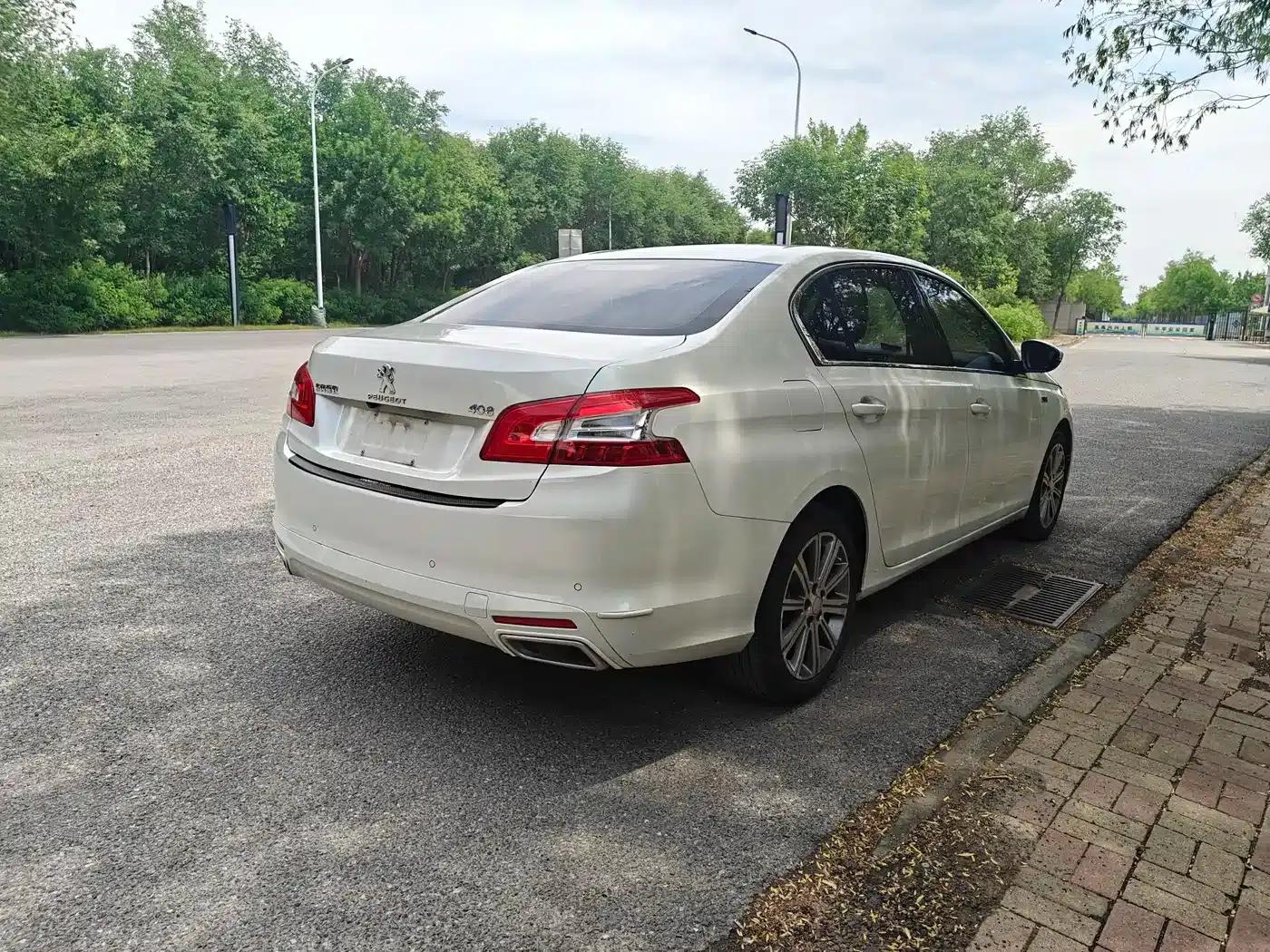 Peugeot 408 2016 1.6T Automatic Luxury Edition — миниатюра 10