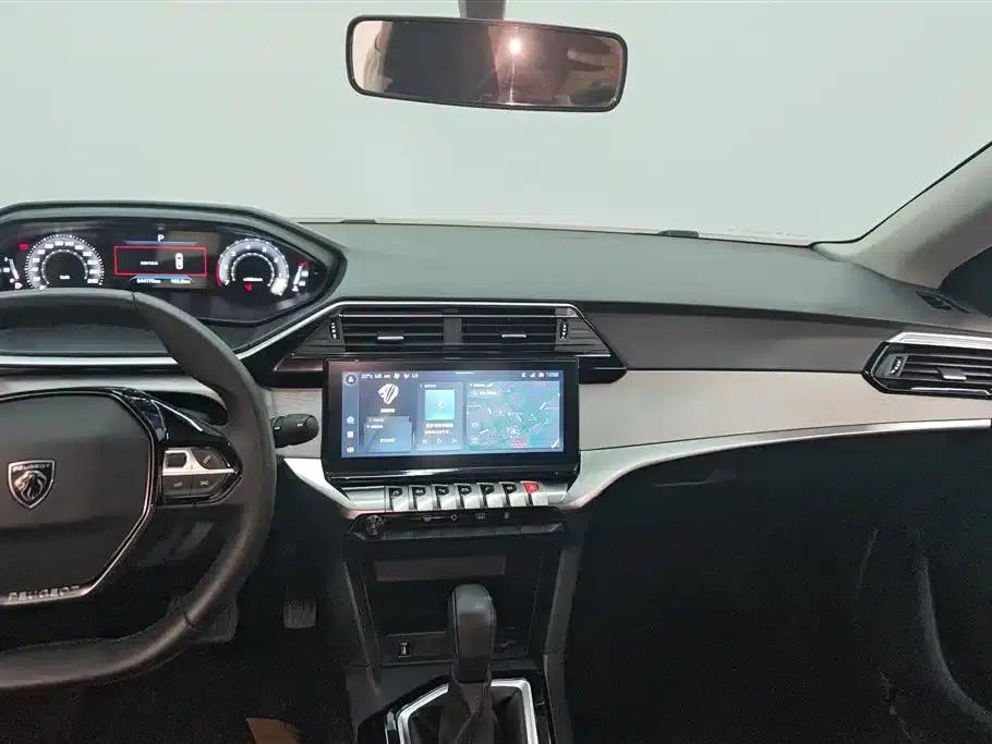 Peugeot 408 2022 1.6T Chasing Light Edition — миниатюра 13