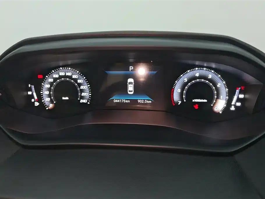 Peugeot 408 2022 1.6T Chasing Light Edition — миниатюра 14
