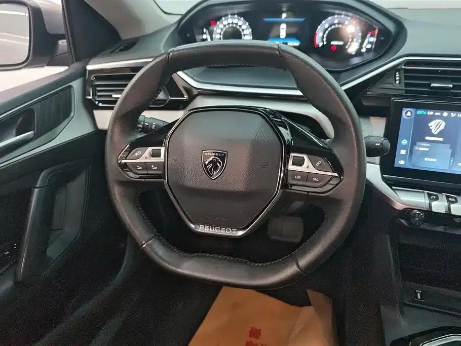Peugeot 408 2022 1.6T Chasing Light Edition — миниатюра 15