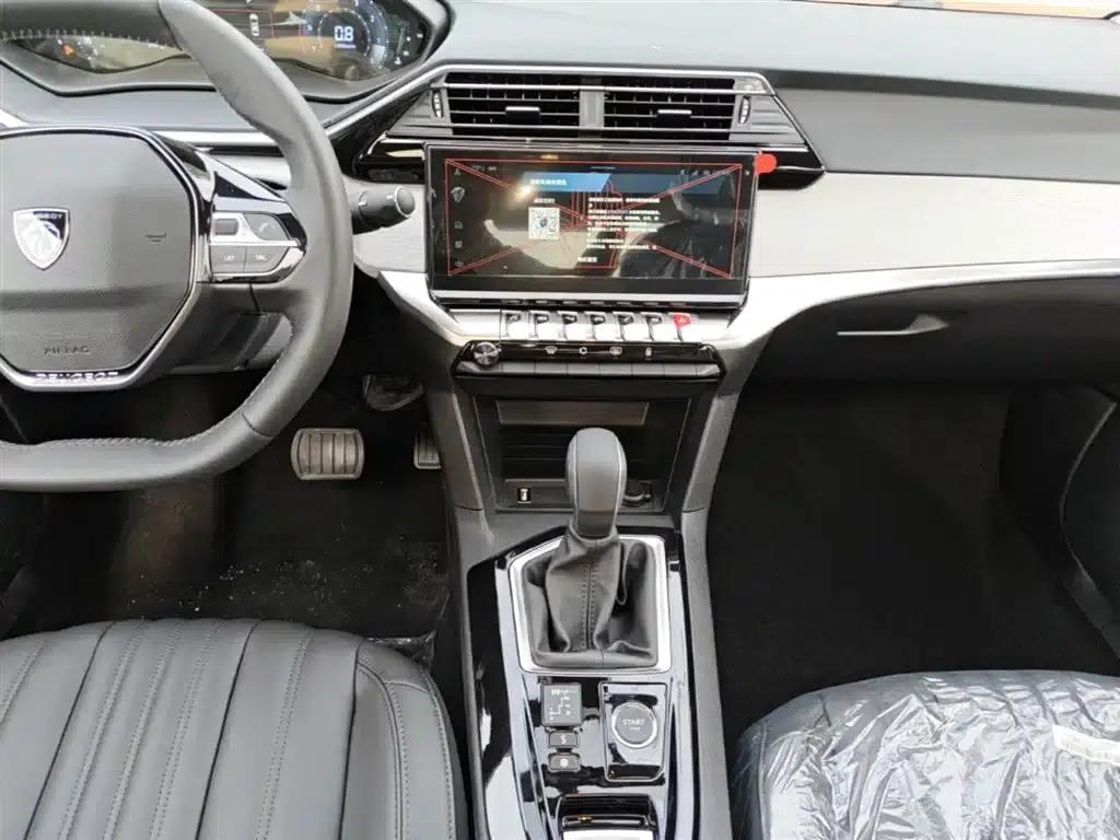 Peugeot 408 2024 360THP Latour Edition — миниатюра 13