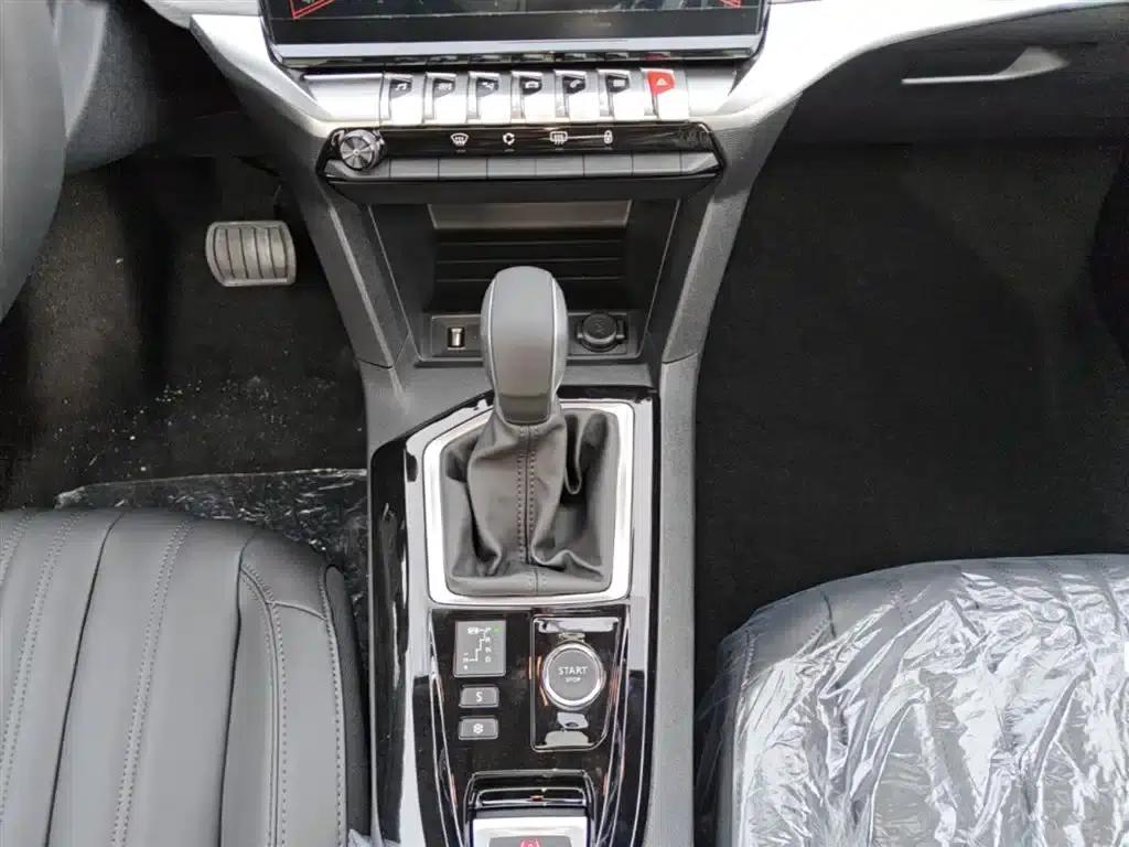 Peugeot 408 2024 360THP Latour Edition — миниатюра 14