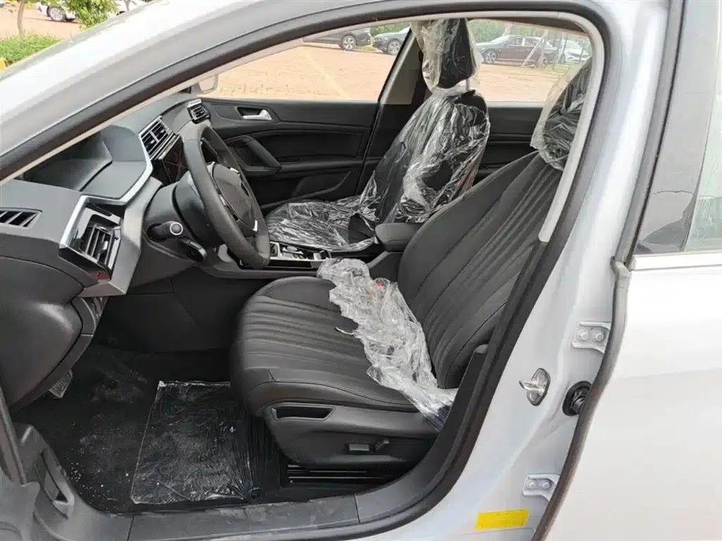 Peugeot 408 2024 360THP Latour Edition — миниатюра 15