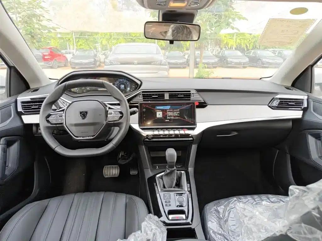 Peugeot 408 2024 360THP Latour Edition — миниатюра 10