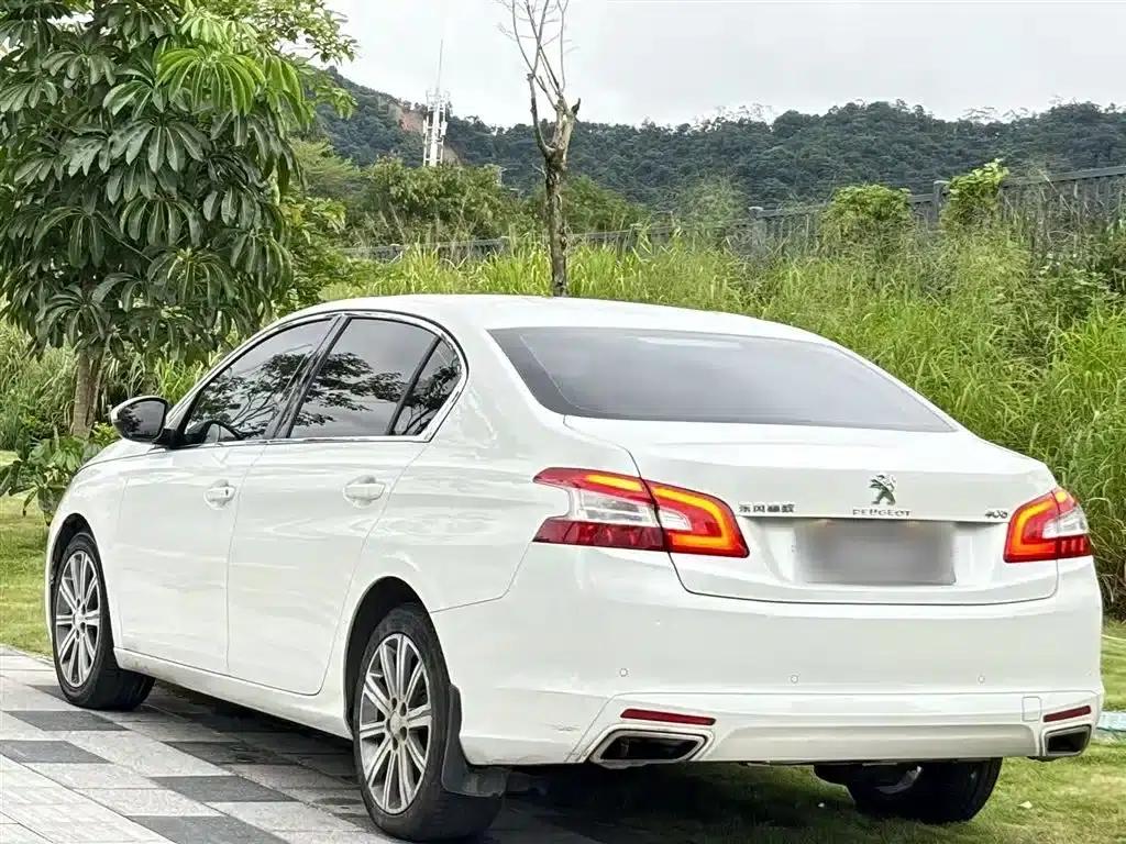 Peugeot 408 2016 1.6T Automatic Luxury Edition — миниатюра 5