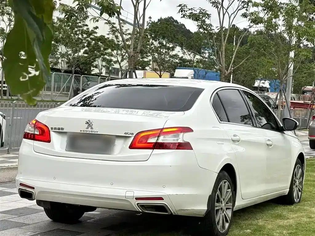 Peugeot 408 2016 1.6T Automatic Luxury Edition — миниатюра 6