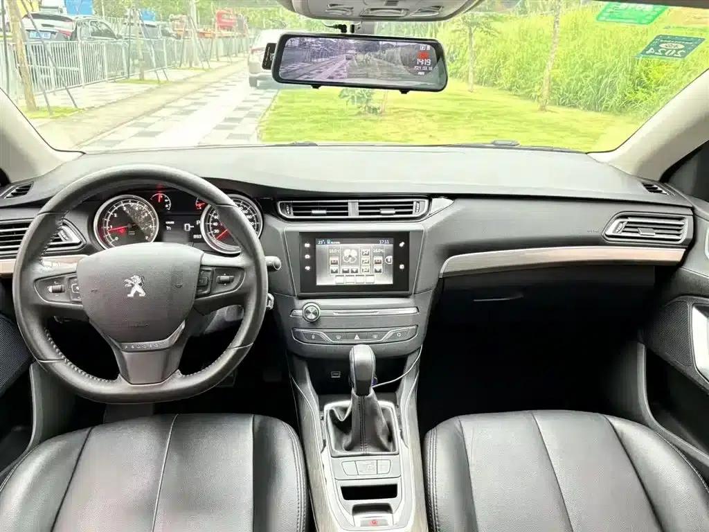 Peugeot 408 2016 1.6T Automatic Luxury Edition — миниатюра 10