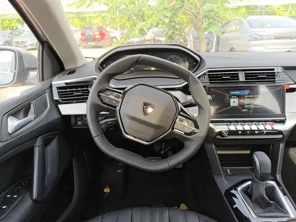 Peugeot 408 2024 360THP Latour Edition — миниатюра 11