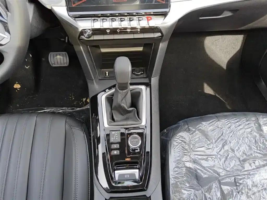 Peugeot 408 2024 360THP Latour Edition — миниатюра 14