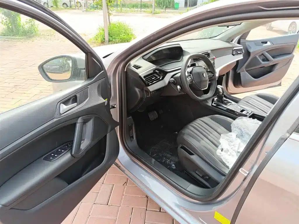 Peugeot 408 2024 360THP Latour Edition — миниатюра 16