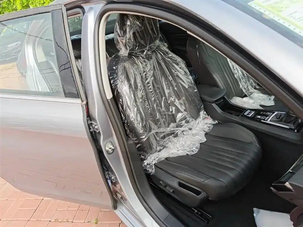 Peugeot 408 2024 360THP Latour Edition — миниатюра 25