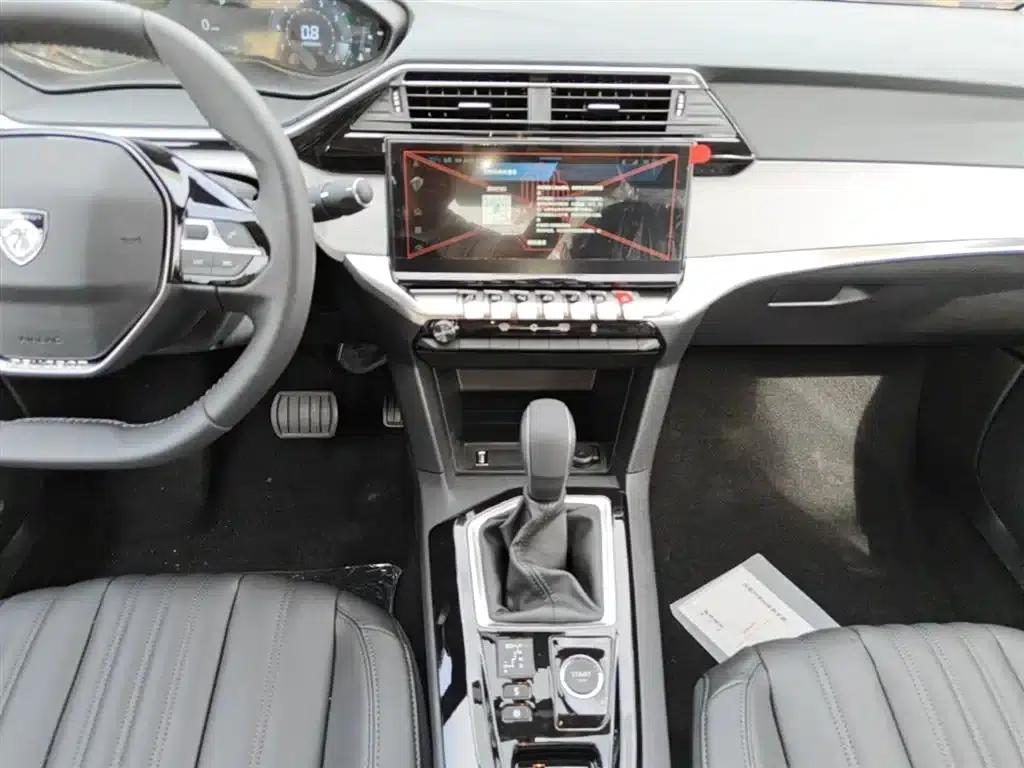 Peugeot 408 2024 360THP Latour Edition — миниатюра 13