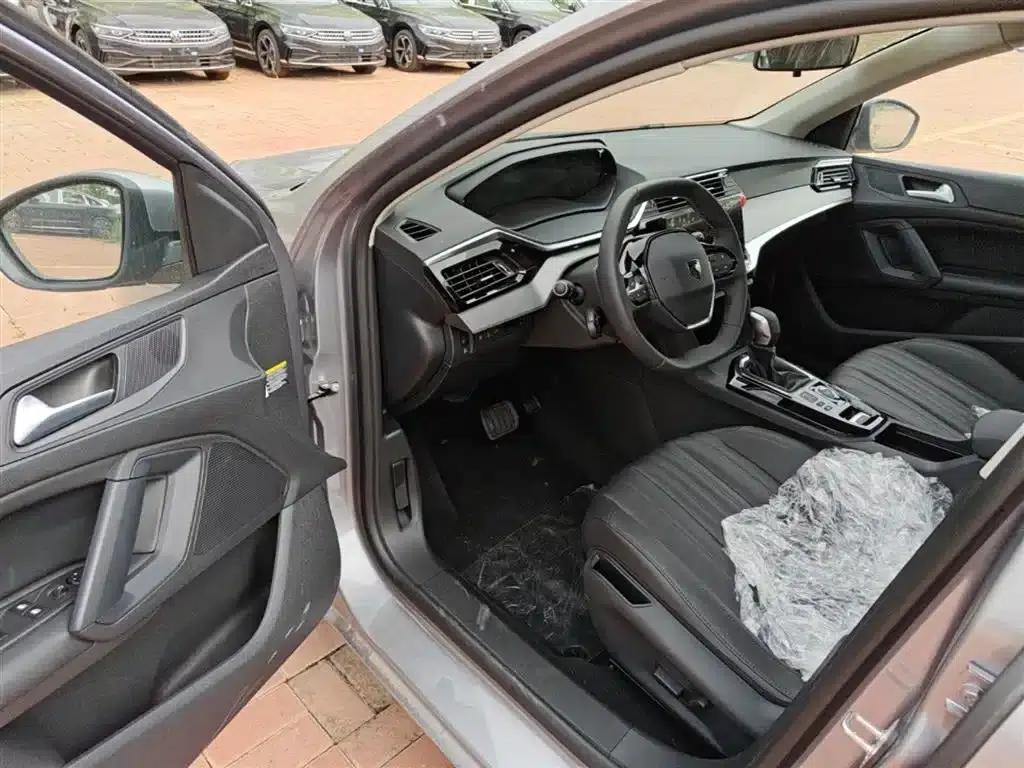 Peugeot 408 2024 360THP Latour Edition — миниатюра 16