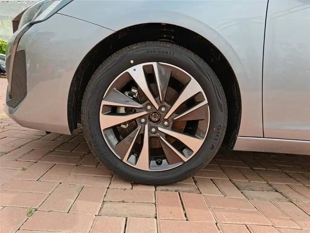 Peugeot 408 2024 360THP Latour Edition — миниатюра 23