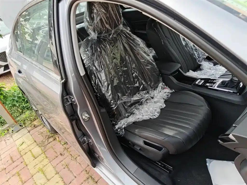 Peugeot 408 2024 360THP Latour Edition — миниатюра 25