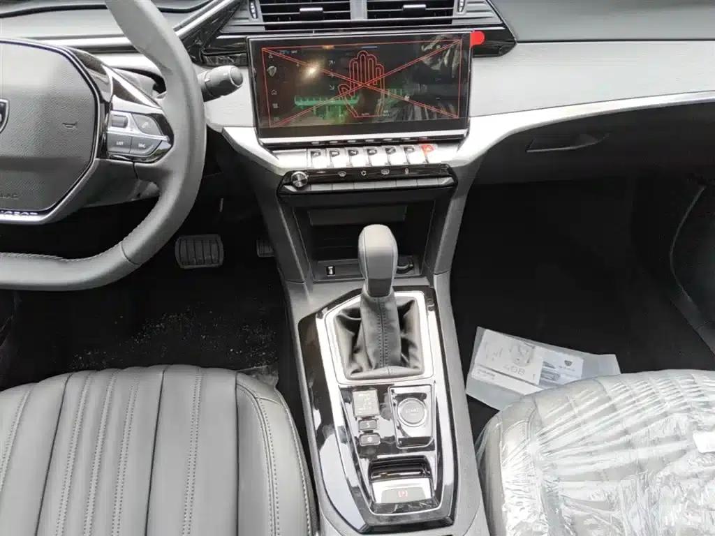 Peugeot 408 2024 360THP Latour Edition — миниатюра 13