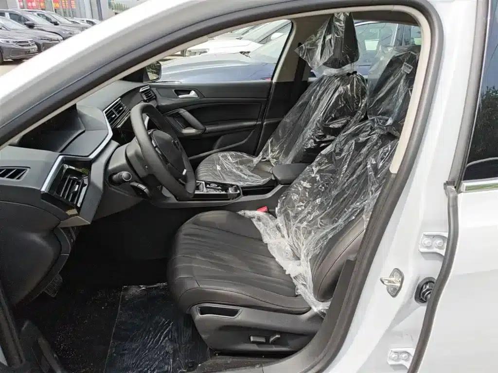 Peugeot 408 2024 360THP Latour Edition — миниатюра 15