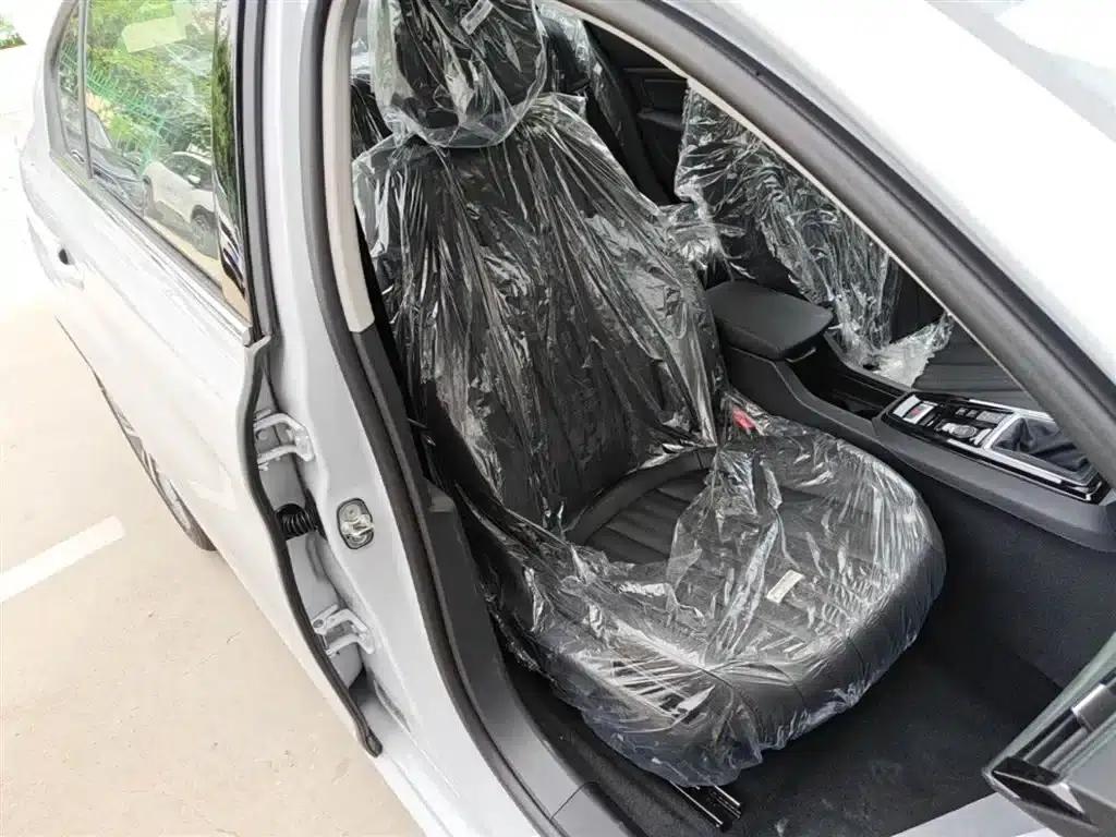 Peugeot 408 2024 360THP Latour Edition — миниатюра 25