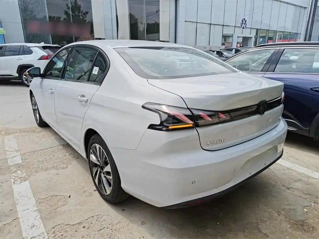Peugeot 408 2024 360THP Latour Edition — миниатюра 5
