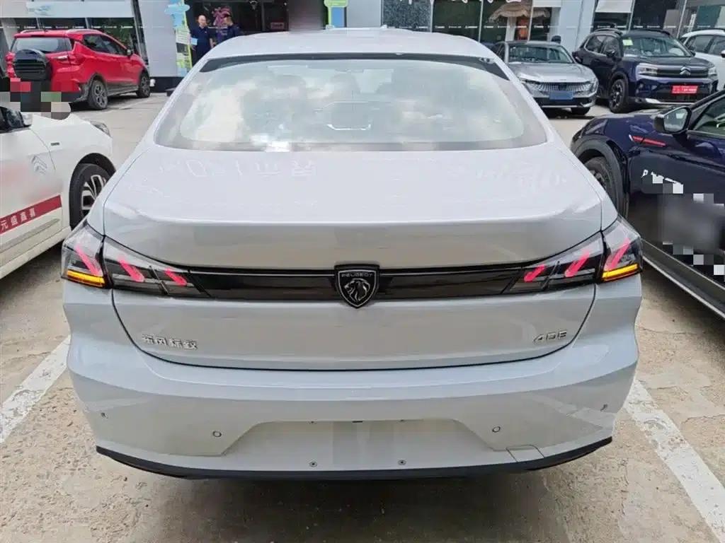 Peugeot 408 2024 360THP Latour Edition — миниатюра 6