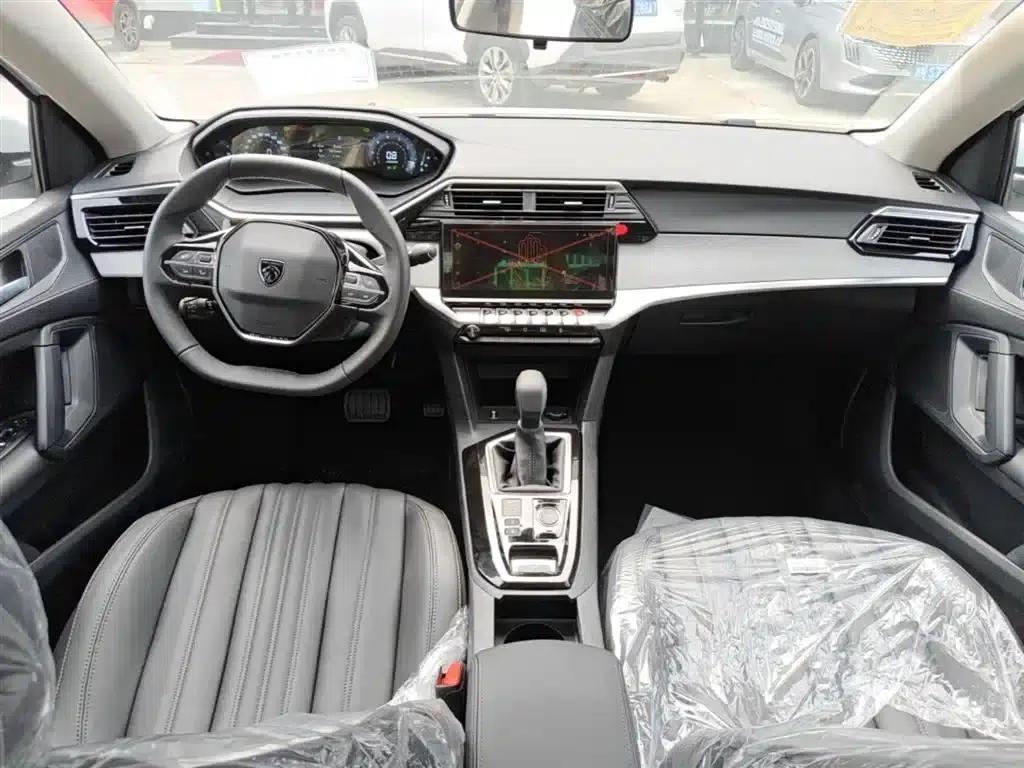Peugeot 408 2024 360THP Latour Edition — миниатюра 10