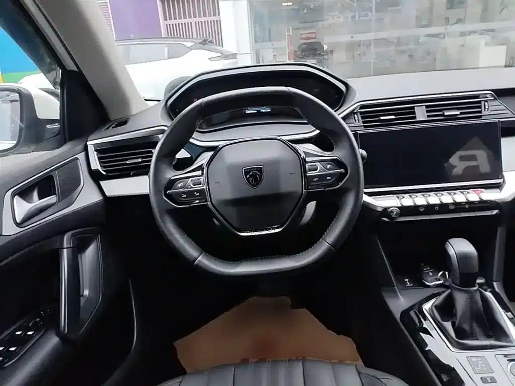 Peugeot 408 2022 1.6T Chasing Light Edition — миниатюра 11