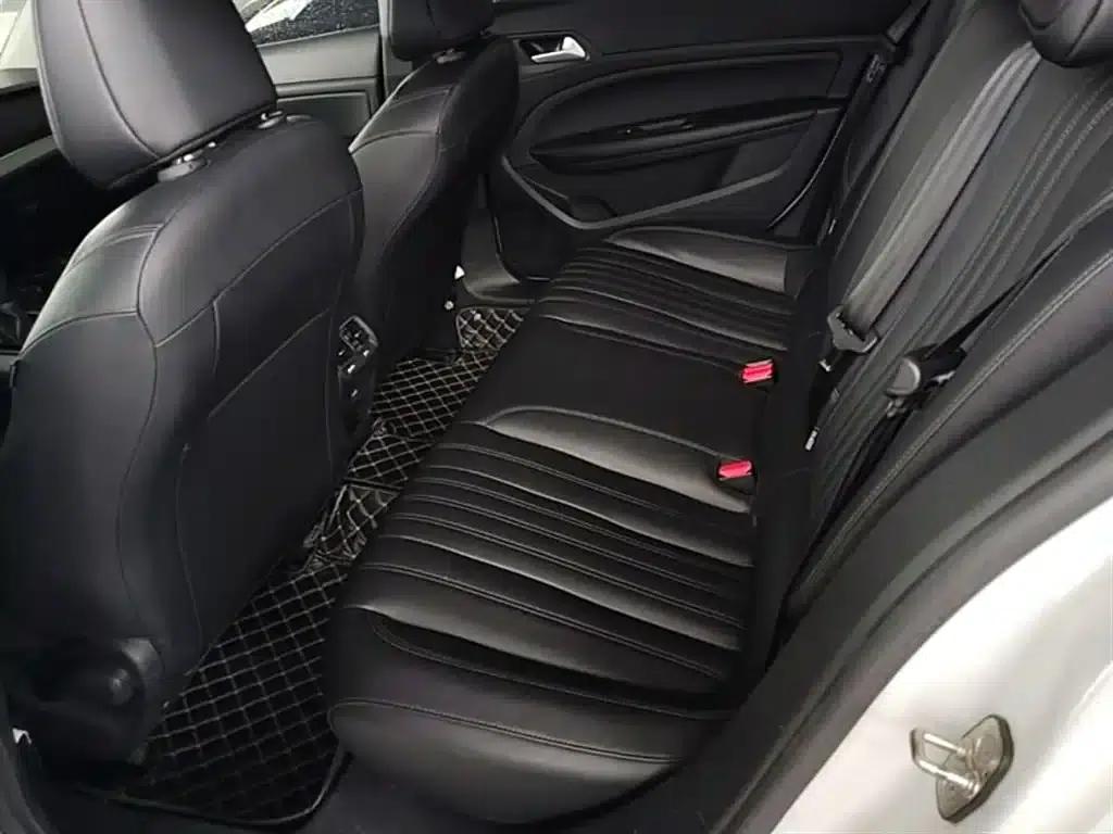 Peugeot 408 2020 360THP 10th Anniversary Edition — миниатюра 17