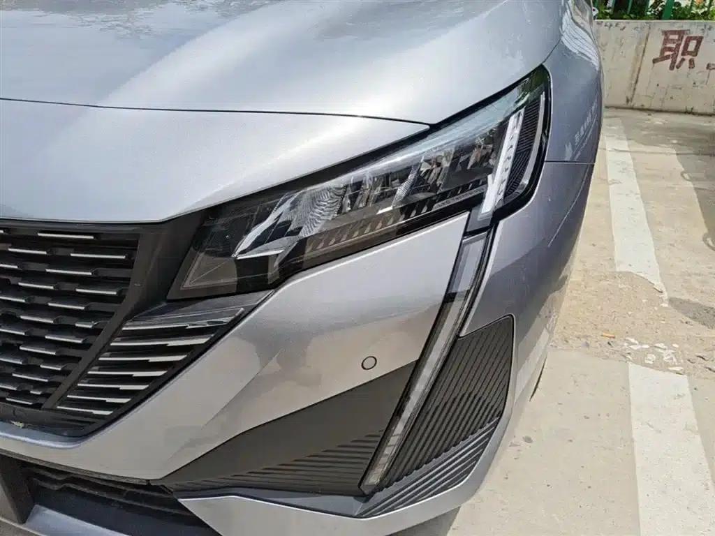 Peugeot 408 2024 360THP Latour Edition — миниатюра 23