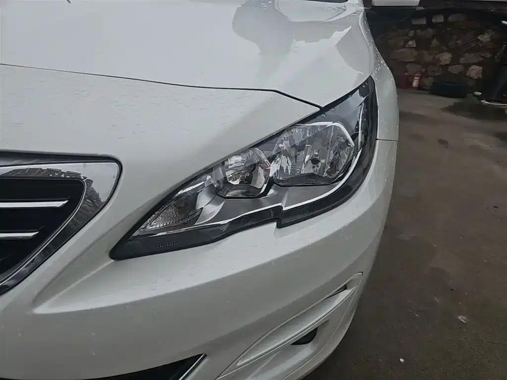 Peugeot 408 2015 1.2T Automatic Luxury Edition — миниатюра 24