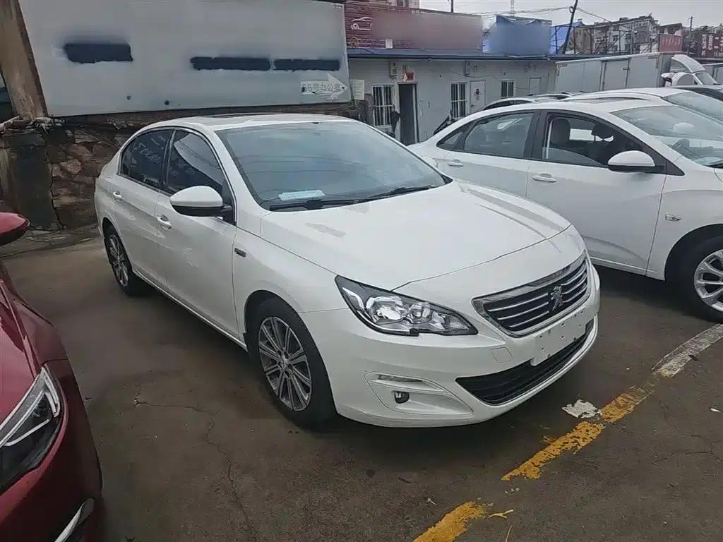Peugeot 408 2015 1.2T Automatic Luxury Edition — миниатюра 4