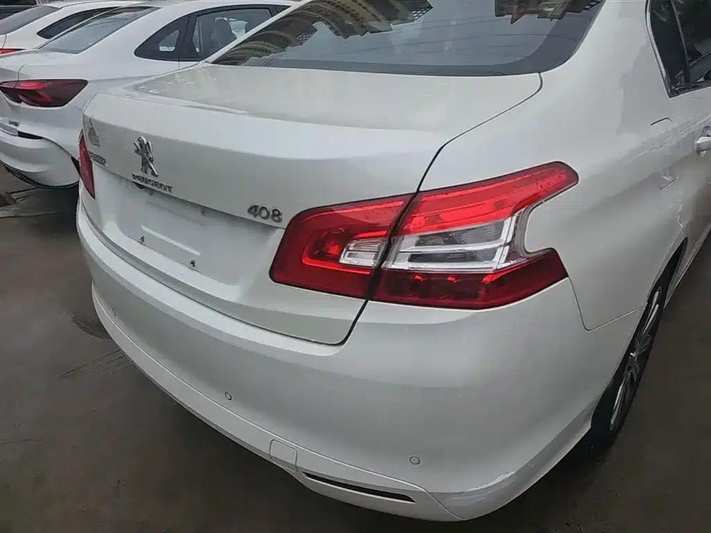 Peugeot 408 2015 1.2T Automatic Luxury Edition — миниатюра 8