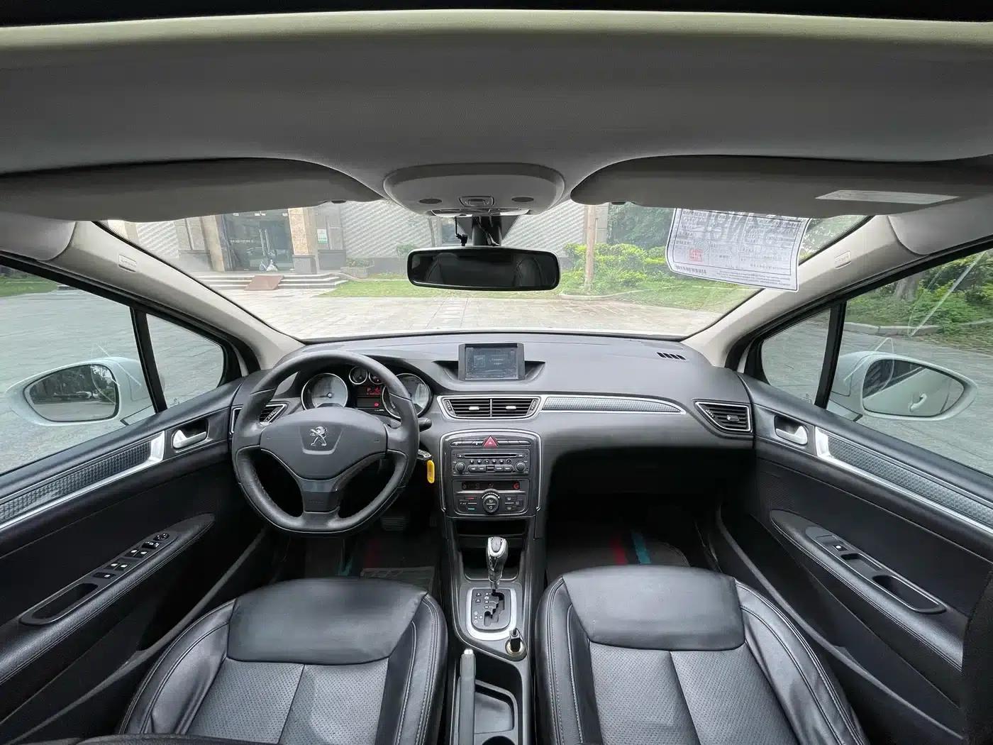 Peugeot 308 2013 1.6L Automatic Fashion Edition — миниатюра 5