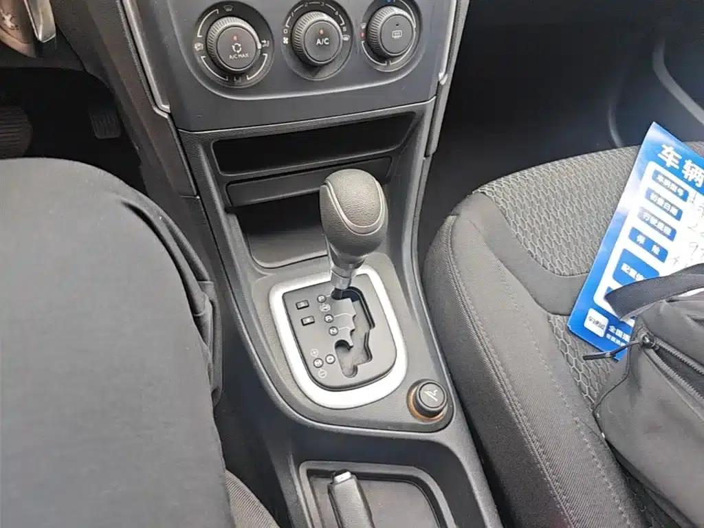 Peugeot 308 2014 Enjoy Edition Classic 1.6L Automatic Premium Model — миниатюра 14
