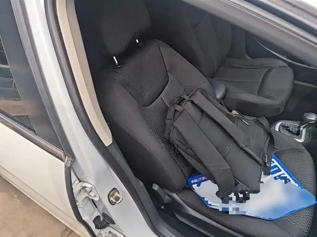 Peugeot 308 2014 Enjoy Edition Classic 1.6L Automatic Premium Model — миниатюра 25