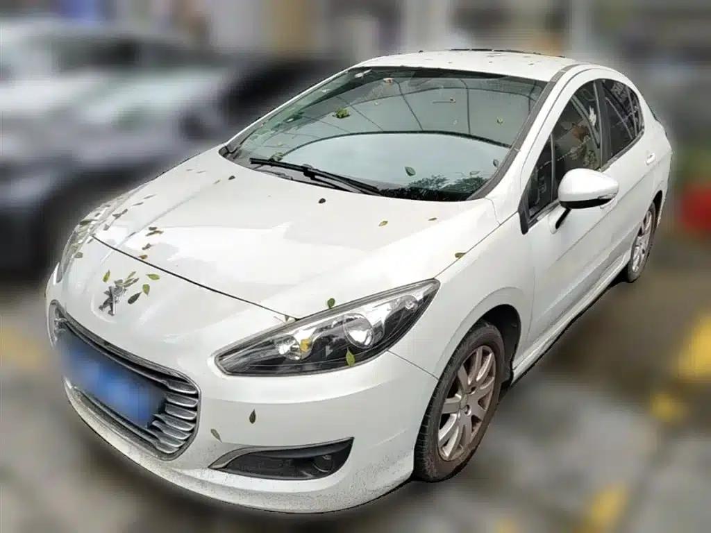 Peugeot 308 2014 Enjoy Edition Classic 1.6L Automatic Premium Model — миниатюра 3