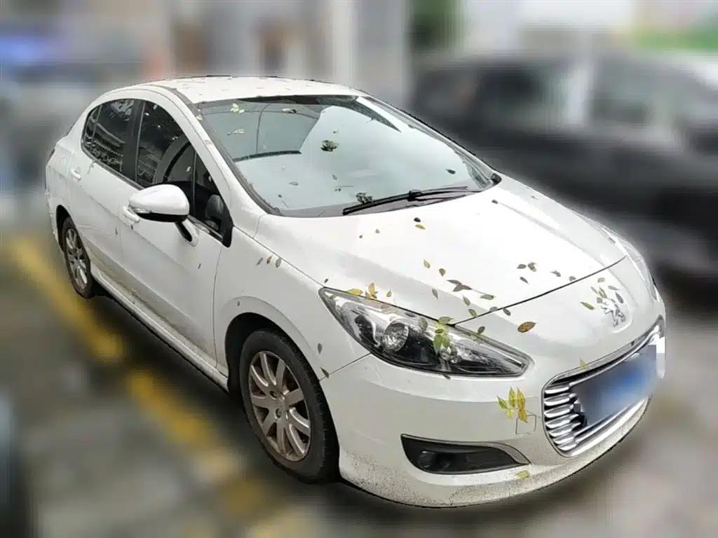 Peugeot 308 2014 Enjoy Edition Classic 1.6L Automatic Premium Model — миниатюра 7