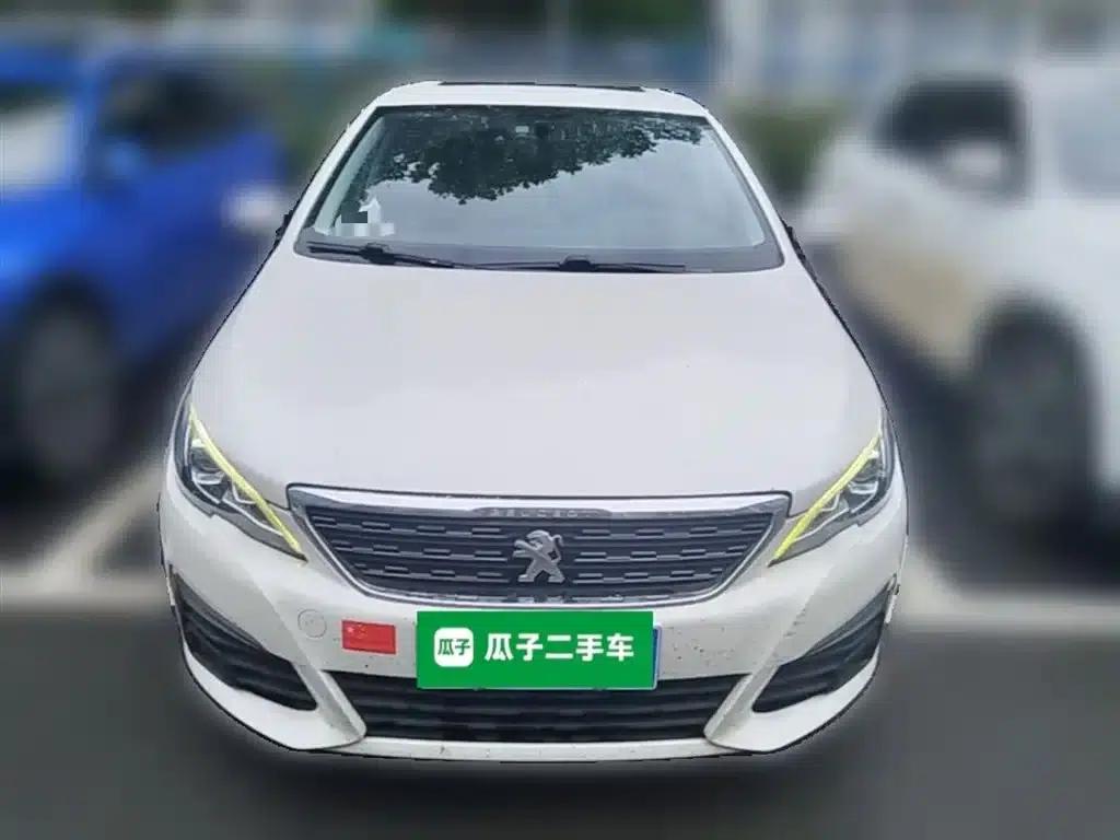 Peugeot 308 2018 1.6L Automatic Luxury Edition — миниатюра 5