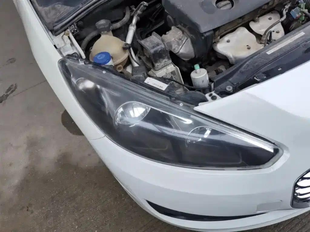 Peugeot 308 2014 Enjoy Edition Classic 1.6L Automatic Premium Model — миниатюра 13