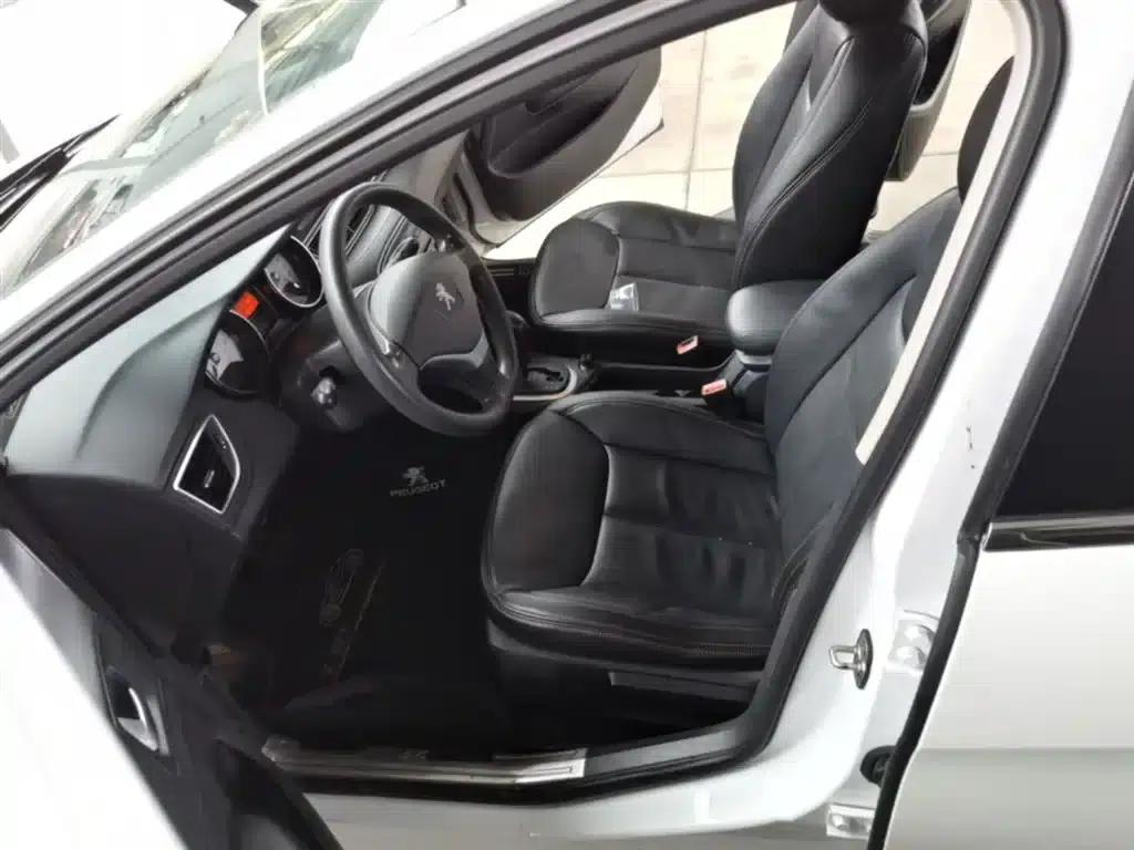 Peugeot 308 2014 Enjoy Edition Classic 1.6L Automatic Premium Model — миниатюра 22