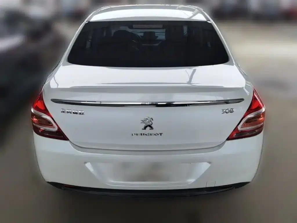 Peugeot 308 2014 Enjoy Edition Classic 1.6L Automatic Premium Model — миниатюра 10