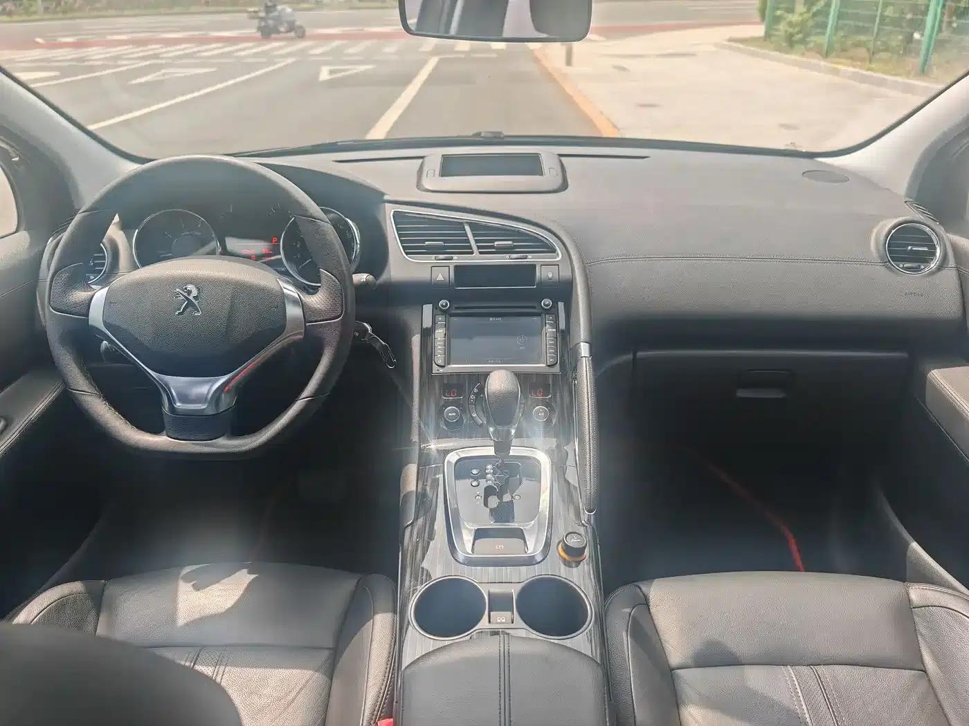 Peugeot 3008 2013 2.0L Automatic Trend Edition — миниатюра 11
