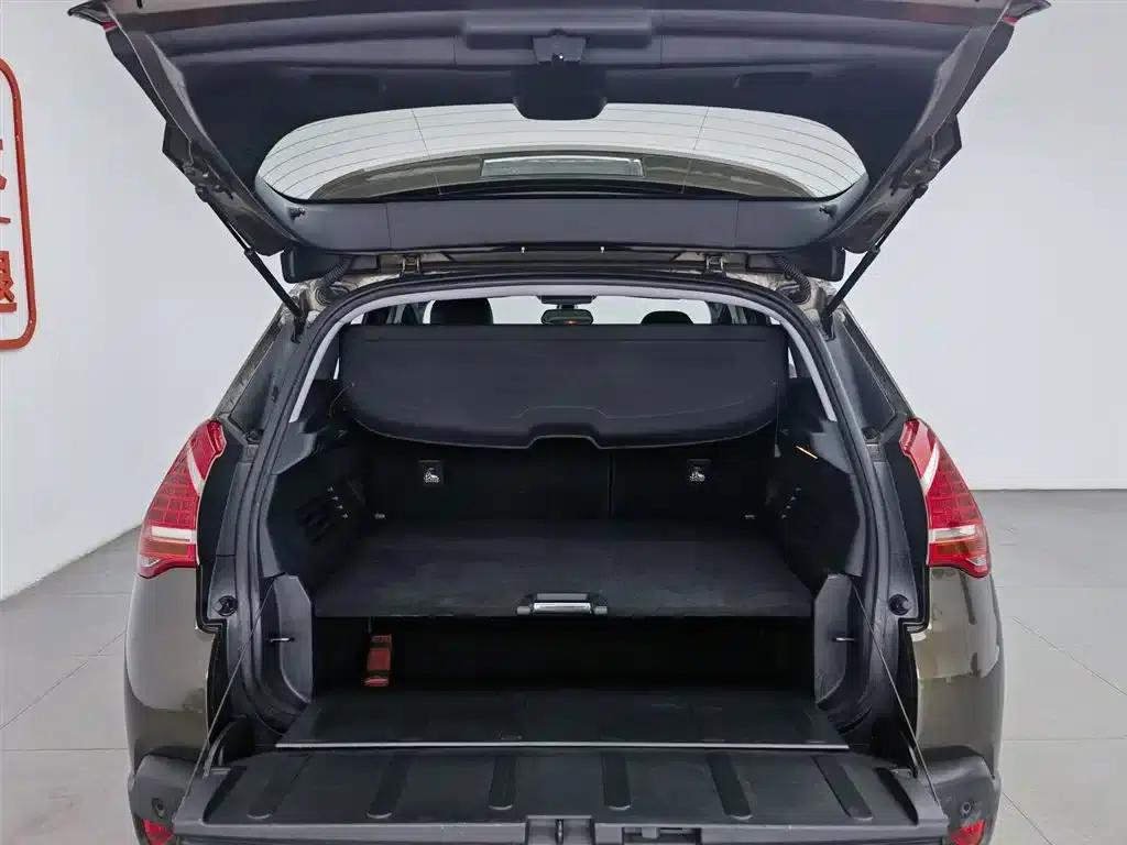 Peugeot 3008 2013 1.6THP Automatic Premium Edition — миниатюра 16